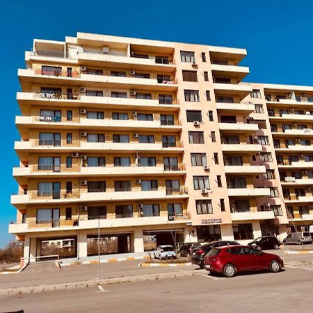 Summerland Apartment Lake & Sea View Mamaia Exterior foto